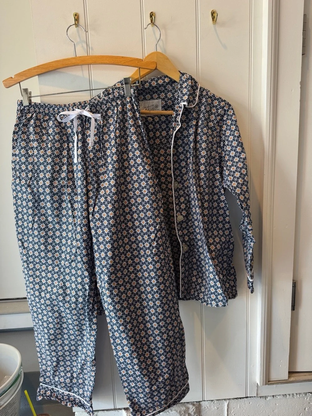 Women's Navy Floral Print Pajama Set with Contrast Piping - Picture 1 of 4